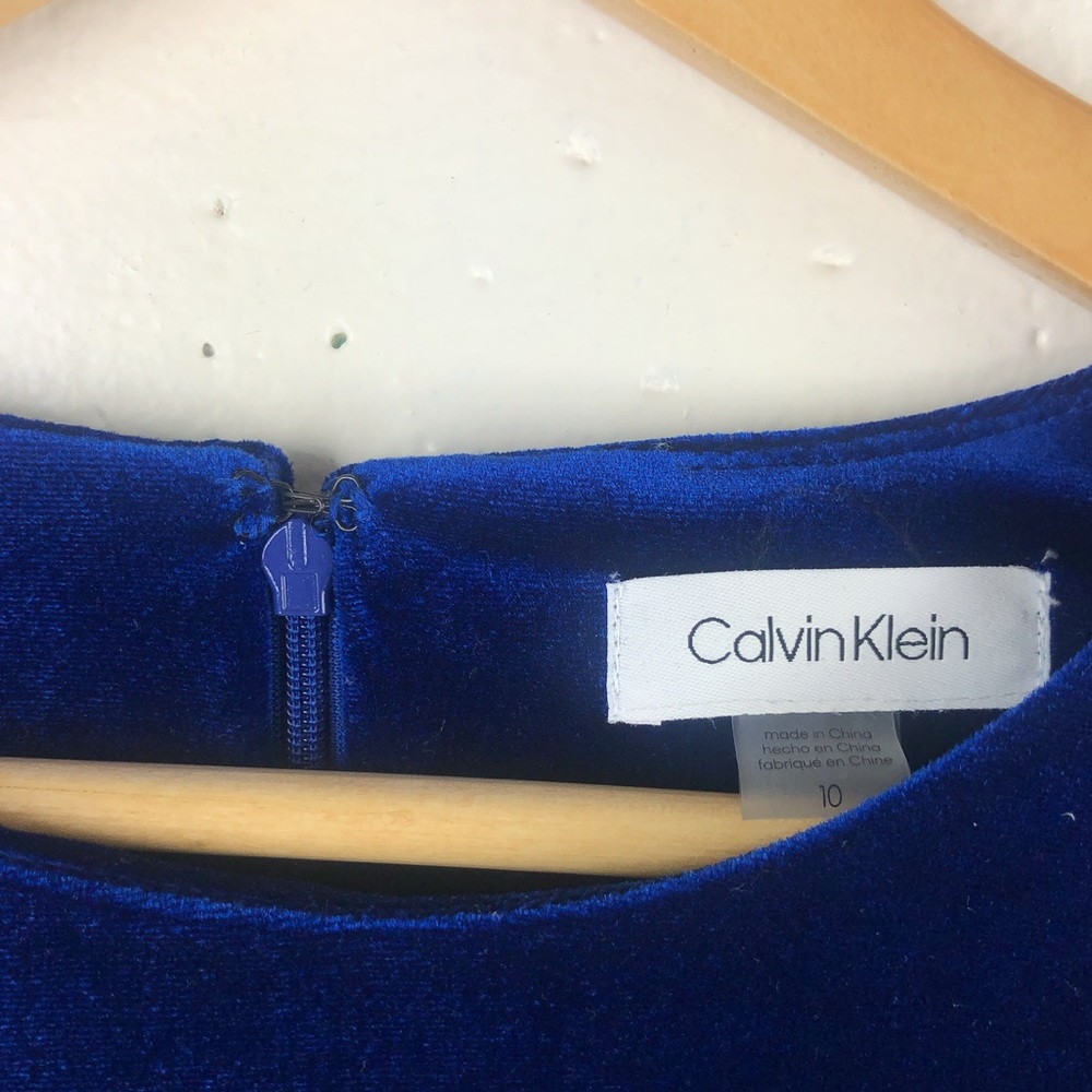 NWT Calvin Klein Velvet Dress - Picture 8 of 8